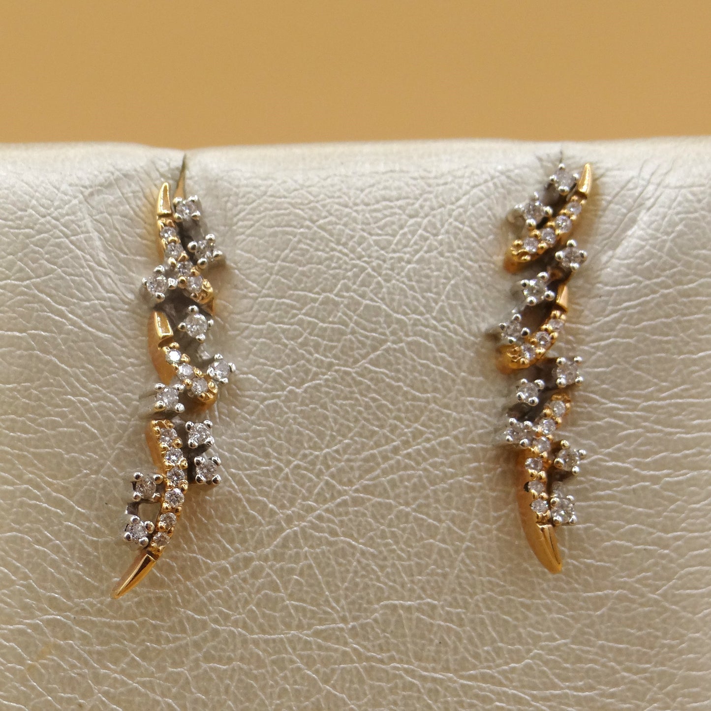 Orecchini Yukiko Oro Rosa e Bianco con diamanti