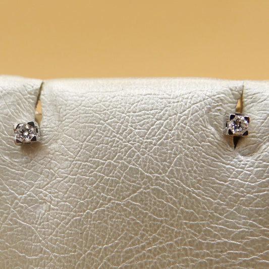 Orecchini punto luce Bibigì in oro bianco e diamanti