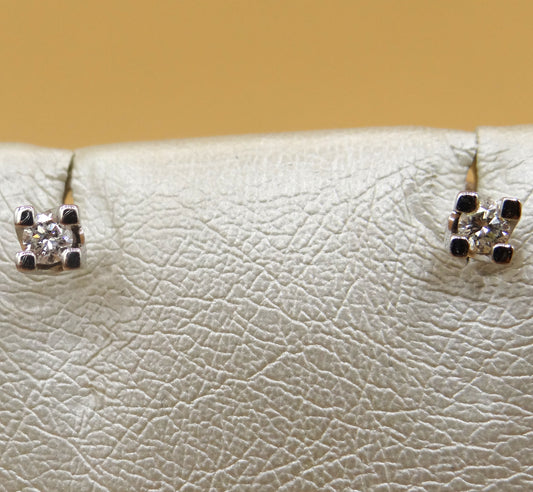 Orecchini punto luce Miluna in oro bianco e diamanti