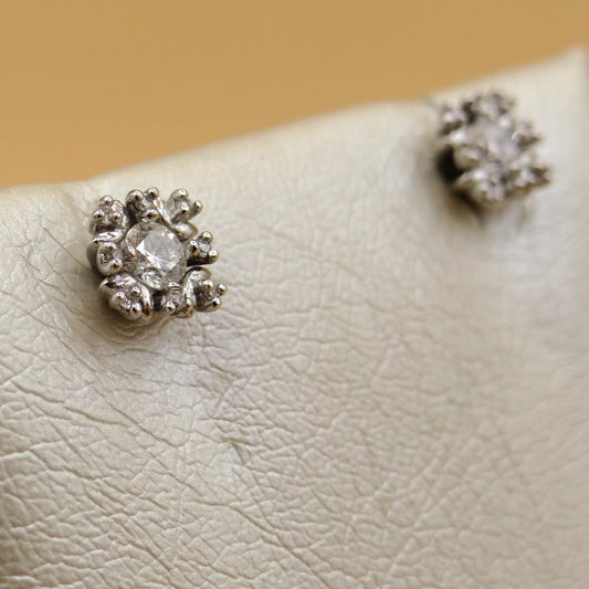 Orecchini fiocco di neve in oro bianco e diamanti